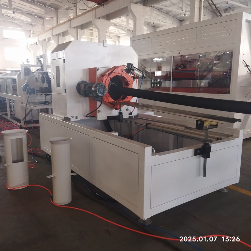 Komputerisasi Double Wall Corrugated Pipe Extrusion Line dengan Siemens PLC dan 250-1000kg/h Kapasitas untuk pipa tahan lama