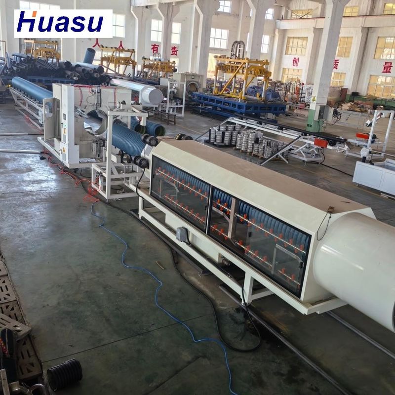 32-1600mm Diameter HDPE Corrugated Pipe Extruder Machine dengan teknologi sekrup tunggal dan pemotongan planet