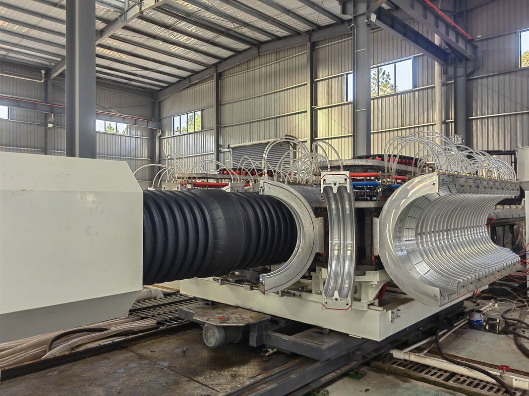 250-1000kg/jam Kapasitas Mesin Ekstrusi Pipa Goresan Double Wall Untuk Produksi Disesuaikan