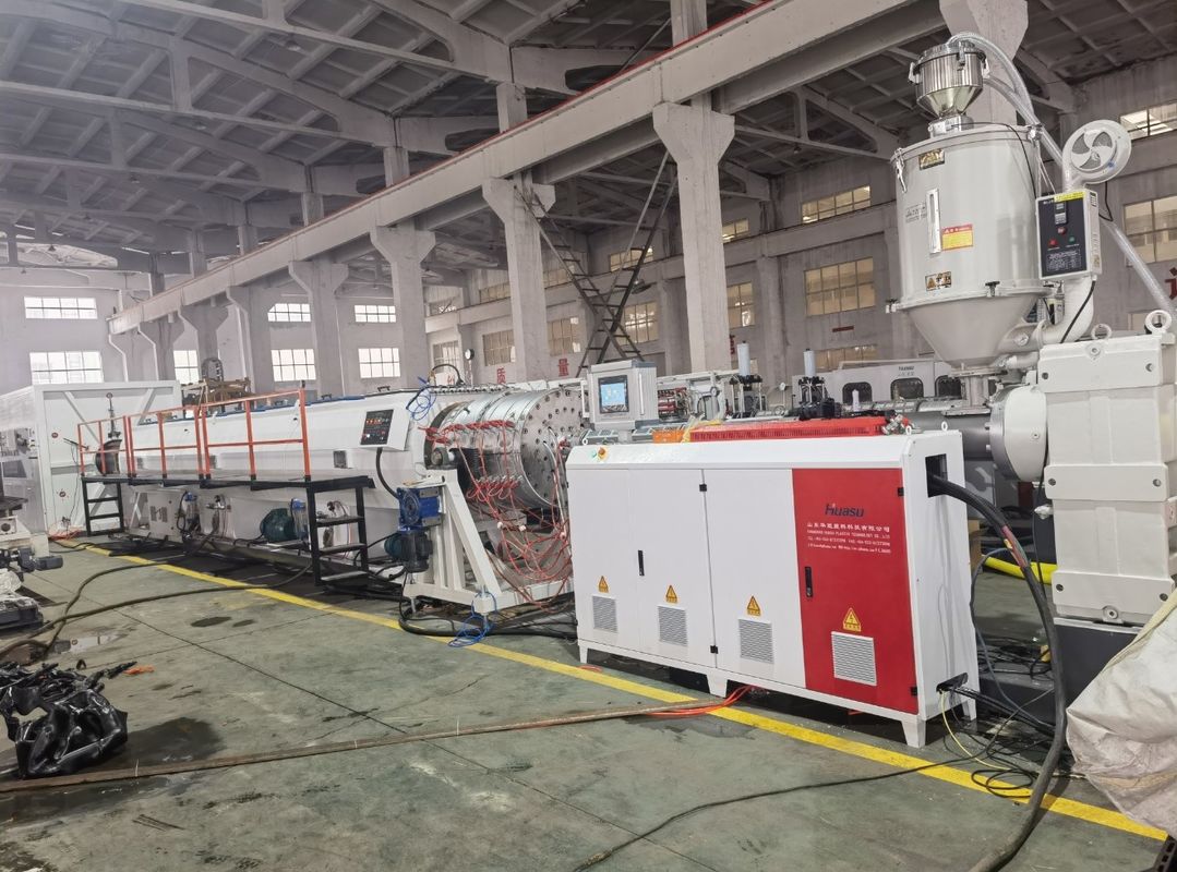 Single-screw HDPE Pipe Extrusion Line Dengan 38CrMoAl Screw Material Dan Metode Pendingin Air
