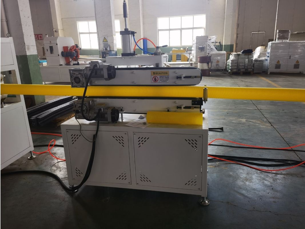 Auto Feeding Single Wall Corrugated Pipe Extrusion Line Dengan Air Cooling Dan Produksi 1-20m/min