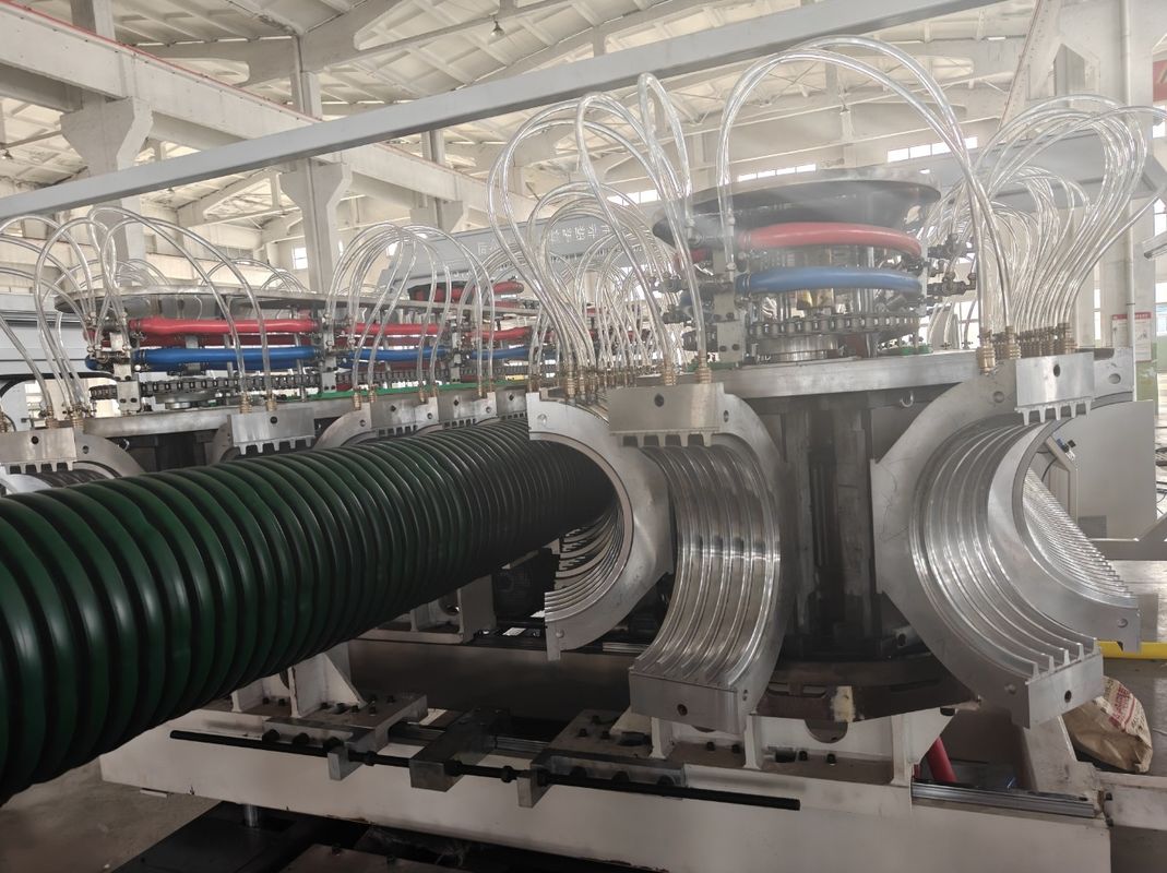 Plastik PE PP PVC Pipe Extrusion Line dengan Conical Twin Screw Extruder dan Pengendalian Suhu Air Daur Ulang