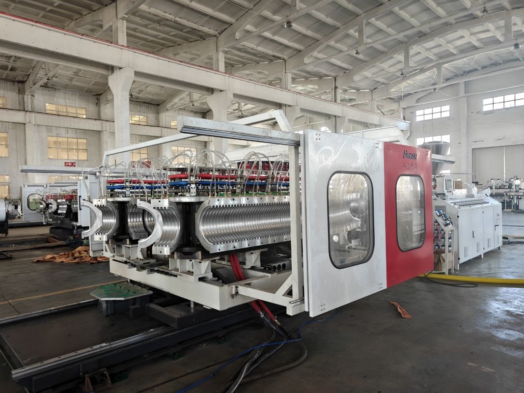 Plastik PE PP PVC Pipe Extrusion Line dengan Conical Twin Screw Extruder dan Pengendalian Suhu Air Daur Ulang