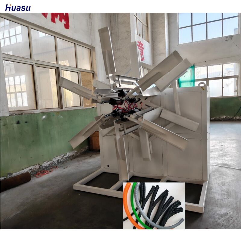 Garis ekstrusi pipa bergelombang dinding ganda dengan Siemens Beide AC Motor 48 Jumlah cetakan dan rasio sekrup 33:1