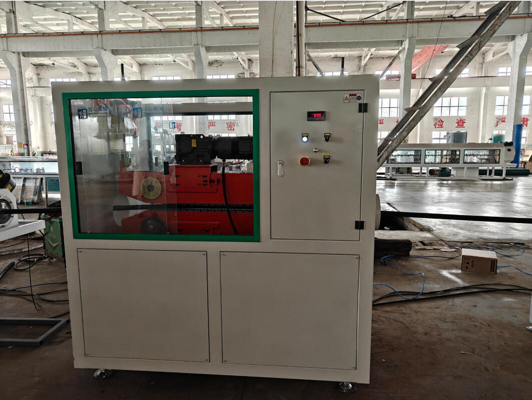 Single Wall Corrugated Pipe Extrusion Line dengan PLC Control Menawarkan Operasi Semi Otomatis hingga Otomatis dan Komponen Listrik Schneider / Siemens