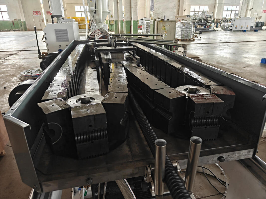 Full Automatic Single Wall Corrugated Pipe Extrusion Line dengan output 40-80kg/jam dan ukuran pipa maksimum 110mm