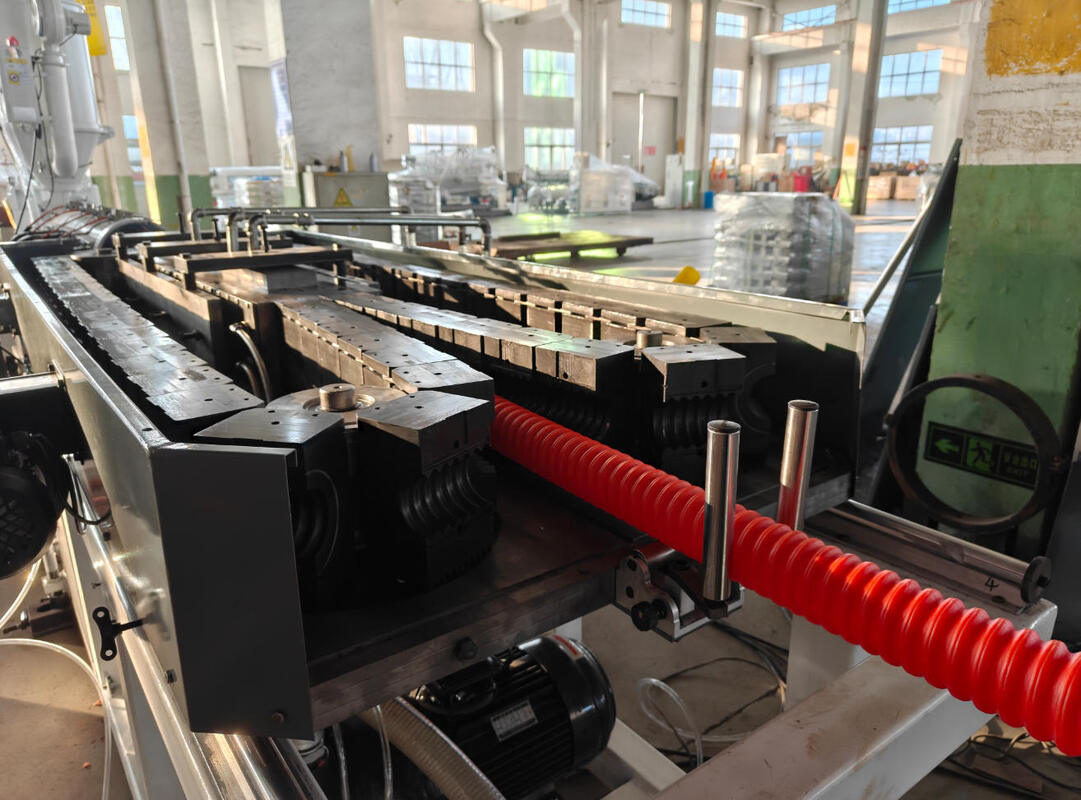 Lini Ekstrusi Pipa Bergelombang Dinding Ganda Listrik Siemens dengan Pendingin Air dan Kapasitas Produksi 100kg/jam - 2000kg/jam