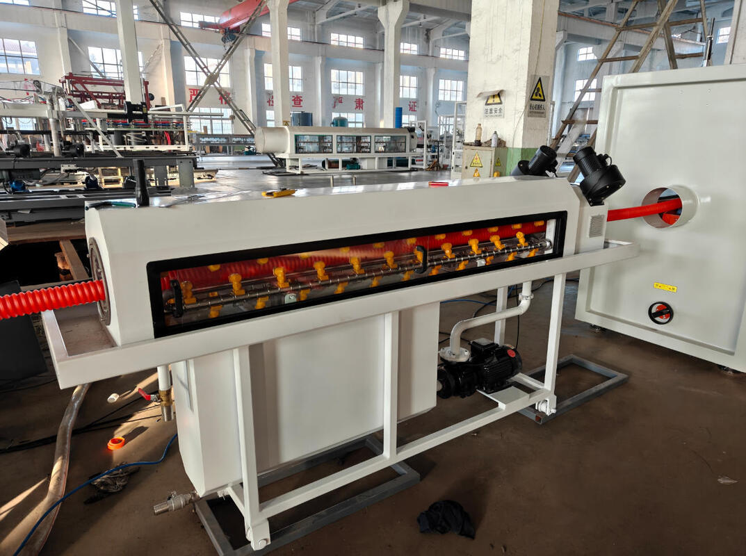 Lini Ekstrusi Pipa Bergelombang Dinding Ganda Listrik Siemens dengan Pendingin Air dan Kapasitas Produksi 100kg/jam - 2000kg/jam