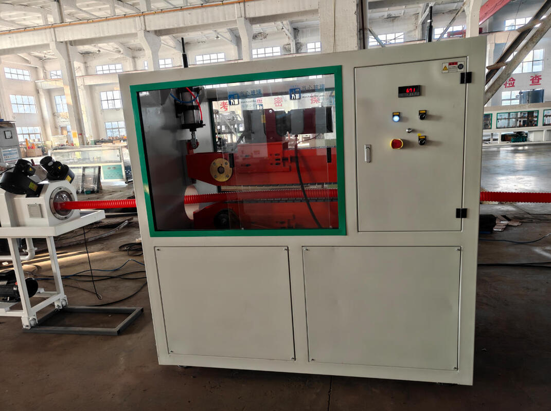 Lini Ekstrusi Pipa Bergelombang Dinding Ganda dengan Pengontrol Frekuensi Siemens dan Material Gigi 20CrMnTi untuk Performa Sekrup Laras HV>740 yang Kuat