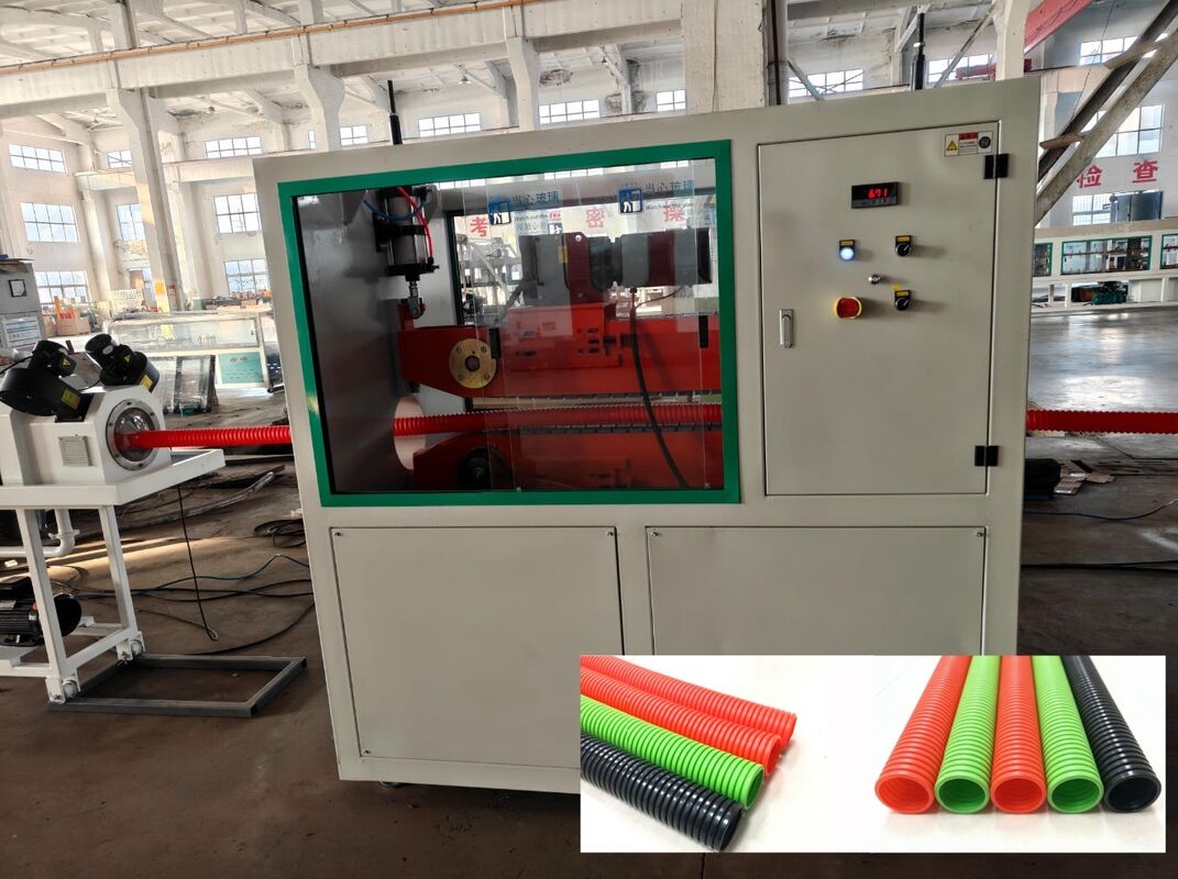 Jalur Ekstrusi Pipa Bergelombang Dinding Tunggal dengan Kontrol Jarak Jauh PLC dan Elektrik Siemens Schneider untuk Manufaktur Pipa Tahan Lama