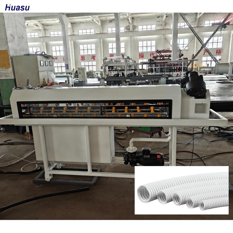 Lini Produksi Pipa Bergelombang Dinding Tunggal Kontrol PLC untuk Bahan Baku PP PE PVC Memastikan Produksi dan Konsisten