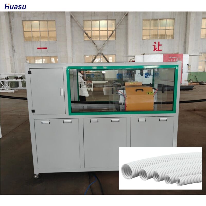 PVC PE PP Single Wall Corrugated Pipe Extrusion Line yang menampilkan teknologi komponen listrik Schneider Siemens untuk pembuatan pipa
