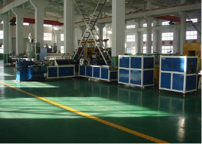 Ketahanan Korosi Carbon PP Pipe Extrusion Line Single Wall Corrugated Pipe Machine