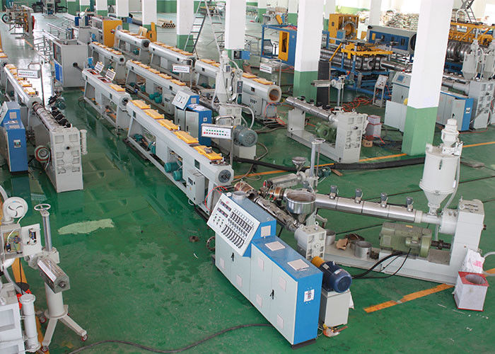 Mesin Pendingin Udara DWC Corrugated Pipe PVC Corrugated Pipe Extruder